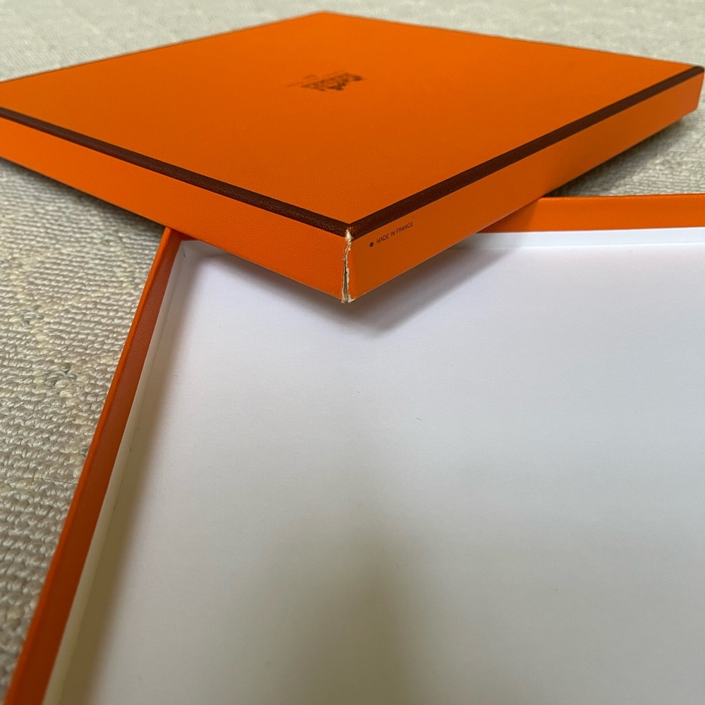 Authentic HERMES Box, Shopping Bag, Ribbon - Picture 7 of 11